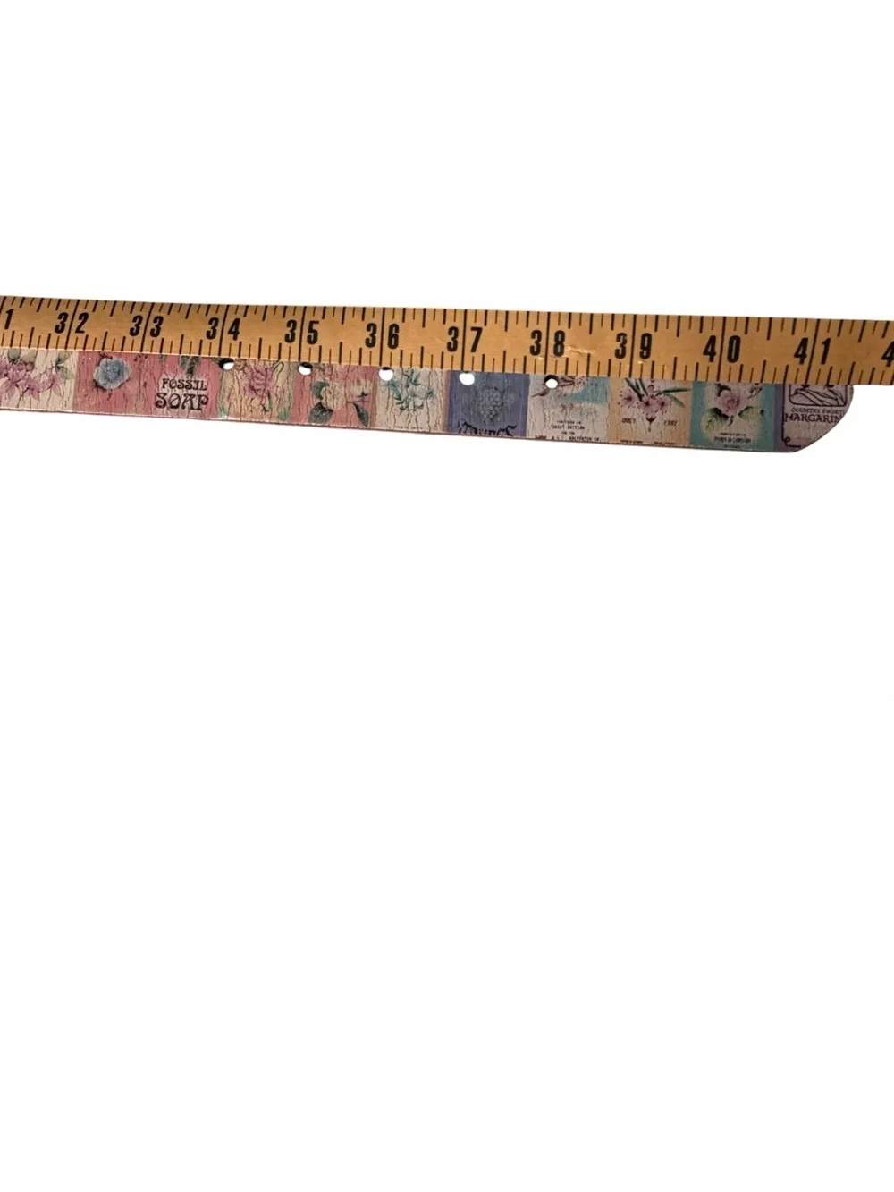 Fossil Ladies Leather Casual Belt with Retro Floral Advert Motif, Medium 35”-37” - Picture 8 of 11